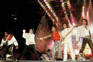 1984 VICTORY TOUR  Th_754470691_gallery_7475_1333_26502_122_566lo