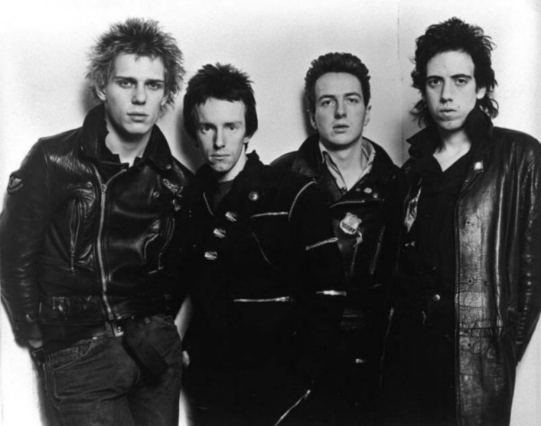 The Clash    08d07daf27c94772b85e46eecb9997bc