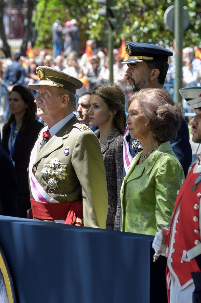 CELEBRACIÓN DEL DÍA DE LAS FUERZAS ARMADAS 2013 - Página 2 Fotogaleriafamosos_56066_650