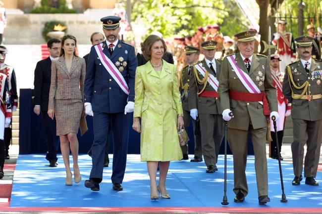 CELEBRACIÓN DEL DÍA DE LAS FUERZAS ARMADAS 2013 - Página 2 Fotogaleriafamosos_56074_650