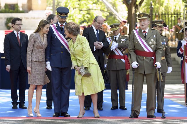 CELEBRACIÓN DEL DÍA DE LAS FUERZAS ARMADAS 2013 - Página 2 Fotogaleriafamosos_56091_650