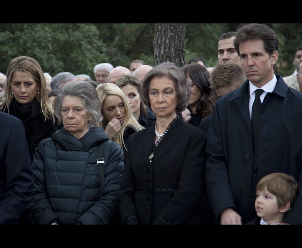 LA FAMILIA REAL ASISTE A HOMENAJE AL REY PABLO I EN GRECIA - Página 2 Fotogaleriafamosos_77601_980x805