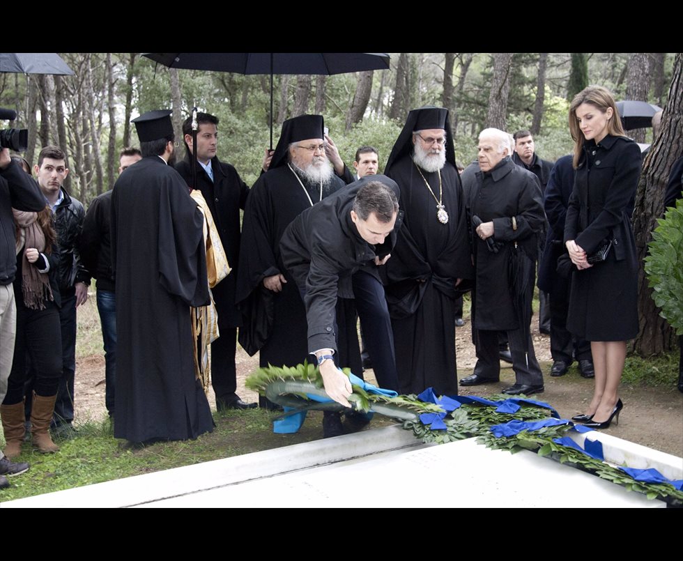 LA FAMILIA REAL ASISTE A HOMENAJE AL REY PABLO I EN GRECIA - Página 2 Fotogaleriafamosos_77604_980x805