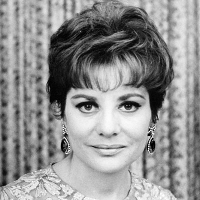 ذكريات مشاهير هوليوود 1967-barbara-walters-400