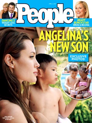 Angelina Jolie - Página 12 04_02_07_NO_UPC_300x400