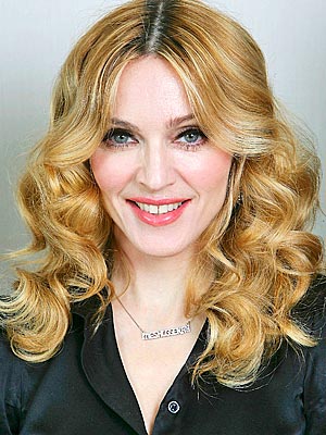 طفوله نجوم هوليود Madonna300