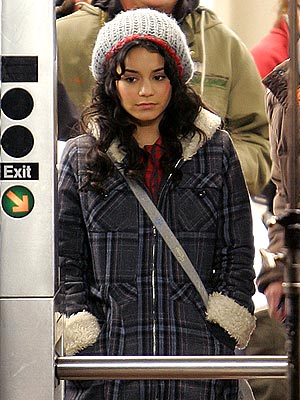 VANESSA HUDGENS STYLES 2 Vanessa_hudgen300