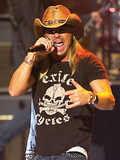 Bret Michaels (Poison) accidente "grave" en los Tony Adwards !!! Bret-michaels