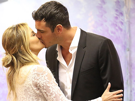 rosebowl - The Bachelor 20 - Ben Higgins - Social Media - Vids - Media - *Sleuthing - Spoilers* NO Discussion - Page 12 Bachelor-450