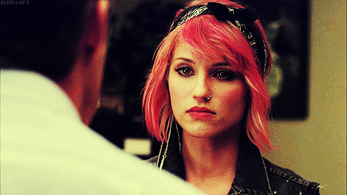 Niñas Mal 2.0  Quinn-quinn-fabray-26053965-500-281