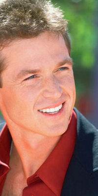 Eric Close 256391-eric-close-posters-2cc040