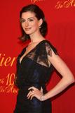 Anne Hathaway Th_75616_Anne_Hathaway_cartier_celebration08_122_1129lo