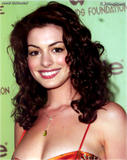 Anne Hathaway Th_48562_hathaway0280_122_598lo