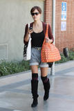 Jessica Alba - Candids in Shorts, 08ott09 Th_85980_Alba001_122_32lo