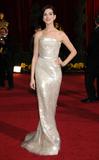 Anne Hathaway Th_03405_Anne_Hathaway_at_the_81st_Annual_Academy_Awards_in_Hollywood_Ca1032_122_482lo