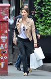 Jessica Biel - Page 2 Th_54062_Preppie_Jessica_Biel_shops_in_SoHo_05.09.09_160_122_468lo