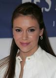 Alyssa Milano Th_39165_CU_821_122_103lo