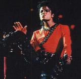 BAD WORLD TOUR  Th_42976_034_122_539lo