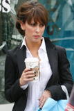 Jennifer Love Hewitt - Page 5 Th_77849_Preppie_Jennifer_Love_Hewitt_at_Kitson_and_hitting_a_Starbucks31_122_463lo