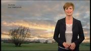 Sabine Hagedoren (miss météo sur la tv flamande) Th_544250903_001_122_102lo