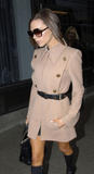 February 6th, VB Pictured In New York Th_08346_celeb-city.org_Victoria_Beckham_out_shopping_in_New_York_0006_123_952lo