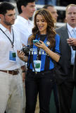 Alyssa Milano - Page 3 Th_30815_Preppie_-_Alyssa_Milano_at_the_World_Football_Challenge_soccer_match_between_Chelsea_and_Inter_Milan_at_the_Rose_Bowl_-_July_21_2009_1193_122_39lo