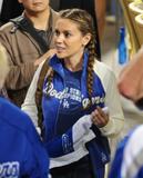 Alyssa Milano - Page 3 Th_19703_Preppie_-_Alyssa_Milano_at_Game_1_of_the_Dodgers_Vs._Phillies_-_October_15_2009_6_122_502lo