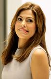 Eva Mendes - Page 4 Th_72505_Celebutopia-Eva_Mendes_launches_Calvin_Klein_Body_Jeans_in_Milan-01_122_1165lo