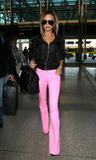 Victoria at LAX Airport in LA 2008-05-10 Th_04151_celeb-city.org_Victoria_Beckham_LAX_airport_013_122_195lo