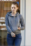 Kristen Stewart - Page 2 Th_78397_23_123_564lo