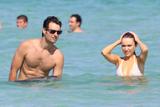 Katrina Bowden - Paparazzata in Bikini,  Miami Beach, 03ott09 Th_30370_Bowden009_123_400lo