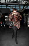 Victoria leaving NY and arriving in LA (feb 18th) Th_78912_celeb-city.org_Victoria_Beckham_arriving_JFK009_122_472lo