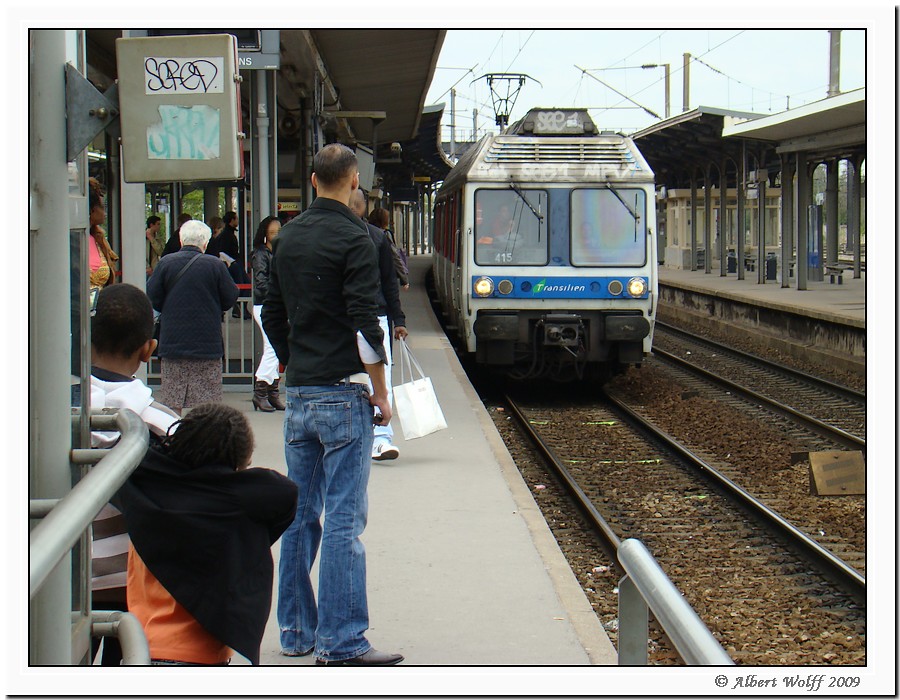 Quand Videolf fait le marathon de Paris (Clichy-Levallois) Cll20090411-181-fab4e2