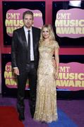 Kristen Bell Th_062458528_kristen_bell_2012_cmt_music_awards_47_122_955lo