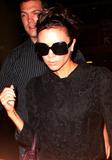 Victoria At Heathrow Airport - March 14, 2009 Th_84552_Celebutopia-Victoria_Beckham_at_LAX_airport_in_Los_Angeles-03_122_27lo