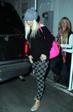 Christina Aguilera - Page 2 Th_43878_celebs4ever_Christina_Aguilera_Candids_Shopping_in_Hollywood_October_4th_2008_0007_122_1192lo