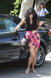 Vanessa Hudgens Th_70159_Preppie_Vanessa_Hudgens_visits_a_friends_home_in_L.A._04.30.09_529_122_713lo