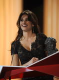 PENELOPE CRUZ - Página 3 Th_32274_1_037_122_241lo