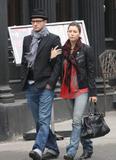 Jessica Biel Th_06835_jessica-justin-holding-hands-walk-02_122_472lo