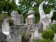 Coral Castle Th_39518_23dd38a8390c_122_558lo