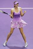 Maria Sharapova - Page 12 Th_28830_Maria_Sharapova_vs._Kim_Clijsters_WTA_Champs_2006_28_122_418lo