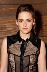 Kristen Stewart Th_855011769_kristen_04_122_80lo