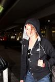 Kristen Stewart - Page 2 Th_44351_Kristen_Stewart_LAX_CU_ISA_08_122_346lo