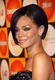 .:Rihanna:. Th_11826_14387978_0_123_455lo