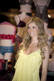 Marisa Miller - Victoria's Secret Store Opening, Honolulu, 01ott09 Th_95195_Marisa_Miller_Victoria51s_Secret_store_opening_Honolulu-Hawaii_011009_006_122_18lo