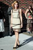 Emma Watson - Page 4 Th_98962_Celebutopia-Emma_Watson_visits_the_Late_Show_with_David_Letterman-08_122_123lo