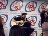 Hot 95.7 FM - Houston [US] (22.10.2008) Th_77658_bf923052_122_200lo