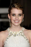 Emma Roberts Th_18915_Emma_Roberts_6_8Valentine7s_Day3_Premiere_in_Los_Angeles_-_February_89_2010_-_33_122_20lo