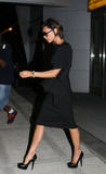 Victoria @ JFK airport Th_11995_celebrity-paradise.com_Victoria_Beckham_LAX_024_123_51lo