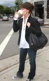 Jennifer Love Hewitt - Page 5 Th_78566_Preppie_Jennifer_Love_Hewitt_at_Kitson_and_hitting_a_Starbucks25_122_351lo